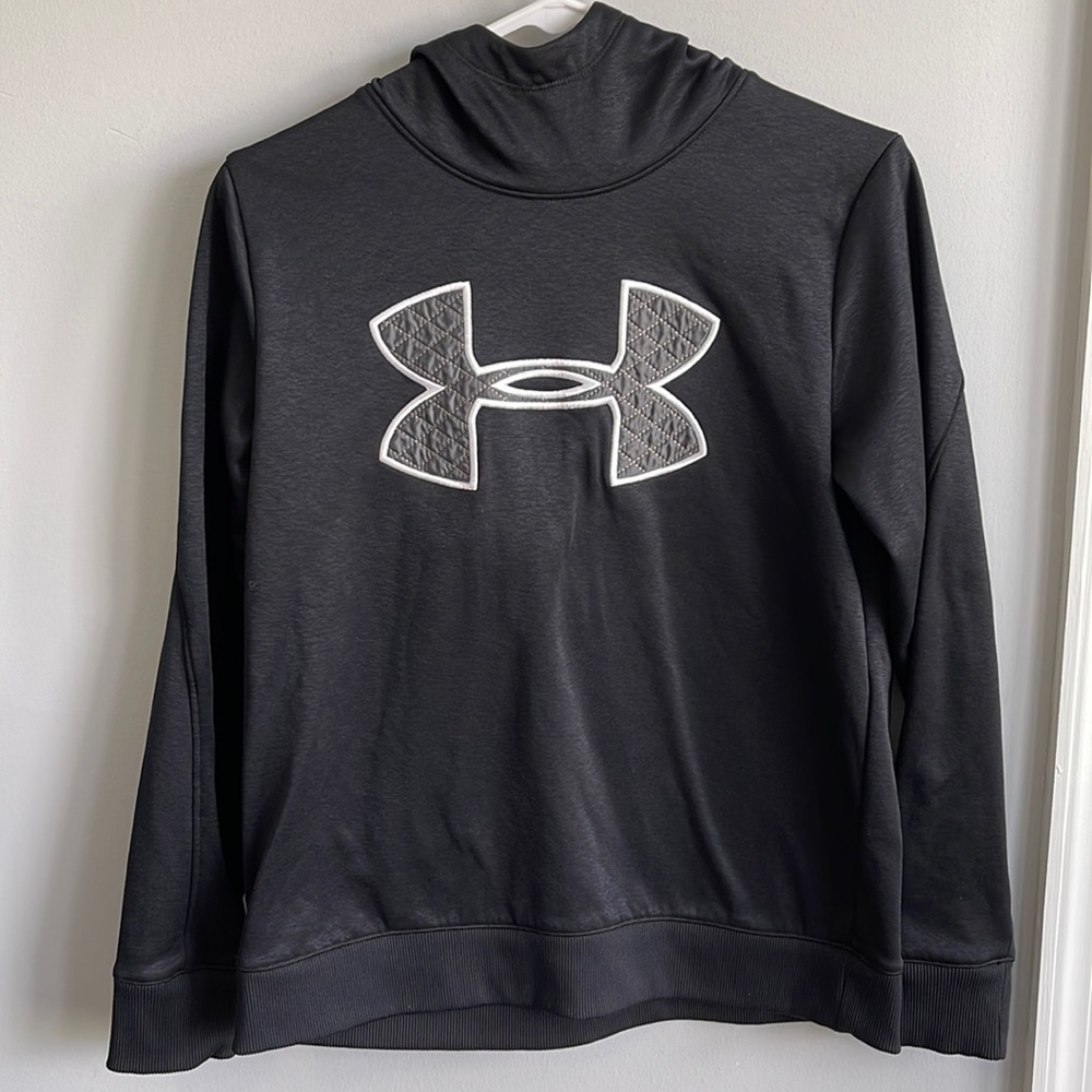 Puma hoodie black with a logo in front.